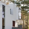 white-modern-residence-15