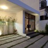 Nhà ở tại Gò Vấp - MM + + Architects - Khoảng sẩn trước lối vào