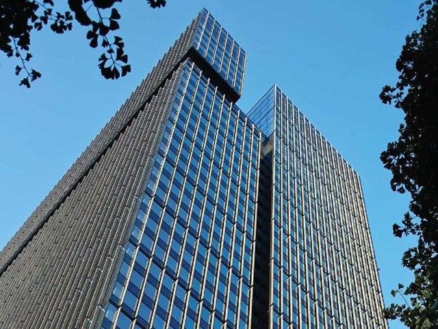The Otemachi Tower, Tokyo, Nhật Bản thiết kế bởi Kohn Pedersen Fox Associates và phát triển bởi Tokyo Tatemono Co., Ltd. nhận đề cử Kiến trúc văn phòng và địa điểm kinh doanh tốt nhất.