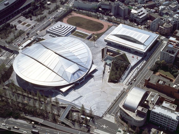 Cung thể dục thể thao Trung tâm ở Tokyo (1990)