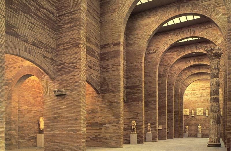 Gạch Rome và những khung vòm tạo nên vẻ đẹp cho công trình