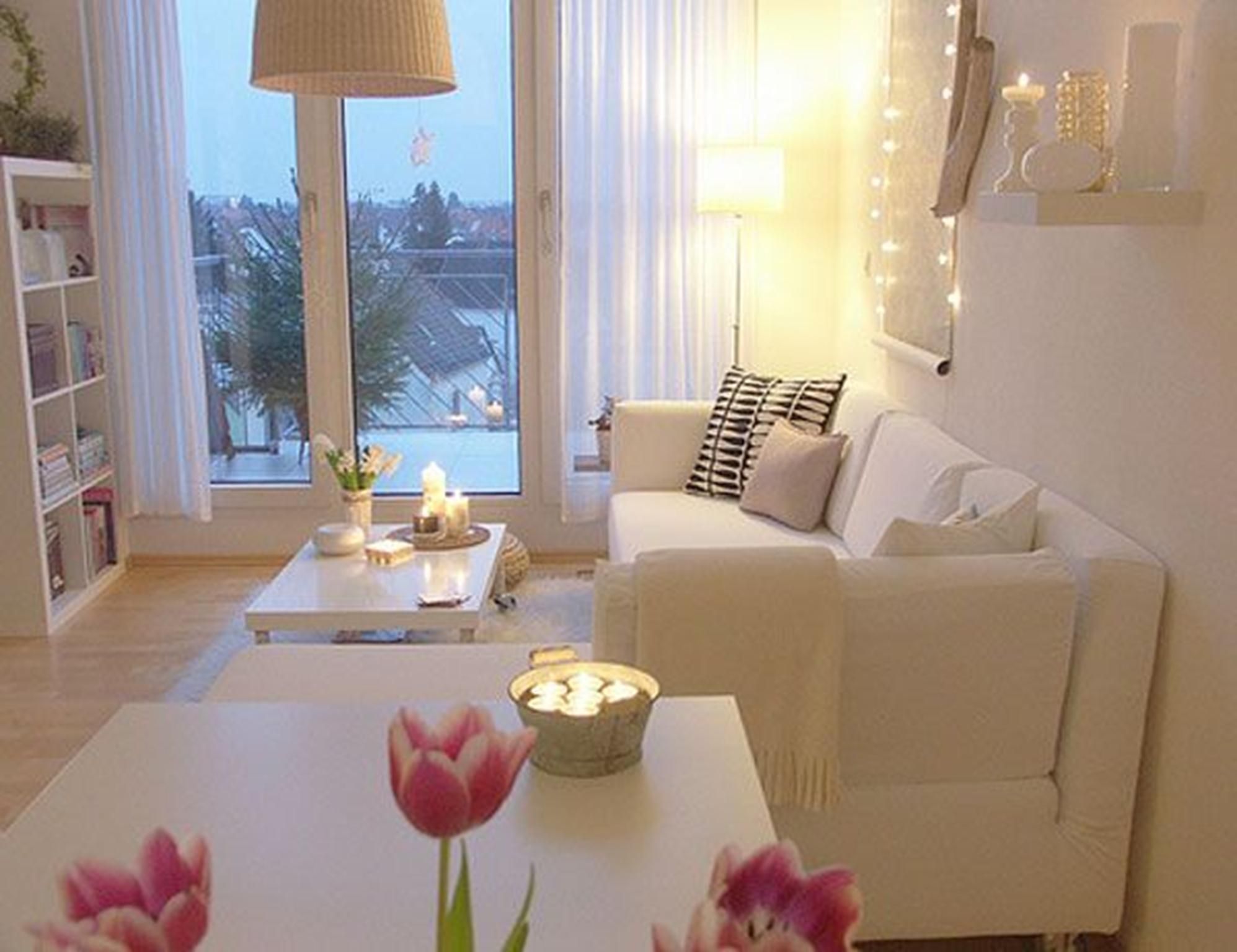 light-white-living-room-design (Copy)