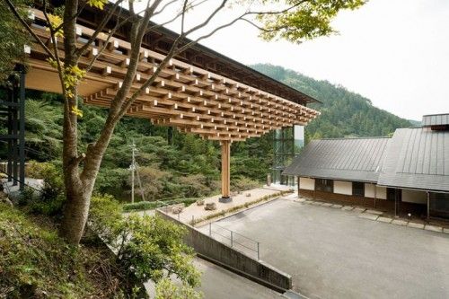 yusuhara-wooden-bridge-museum-by-kengo-kuma-associates-03