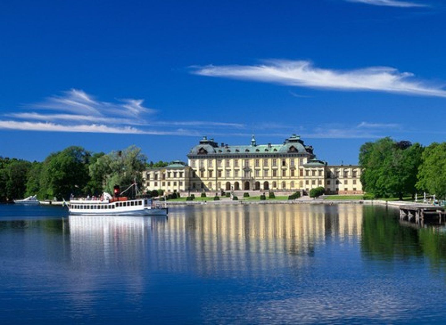 Cung điện Hoàng gia Drottningholm – Thụy Điển