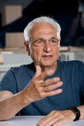 Frank Gehry w 500