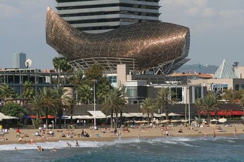 800px Barcelona Gehry fish