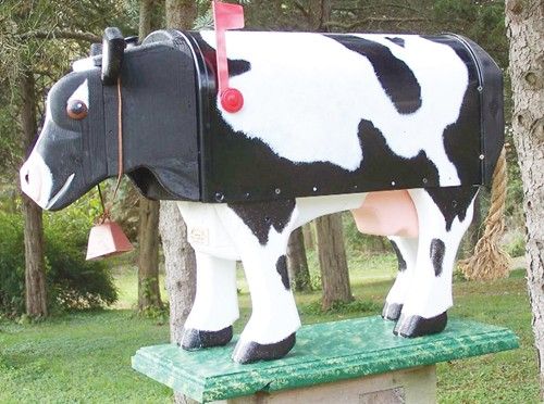 mailboxes-stuff-cedar-cow-mailbox