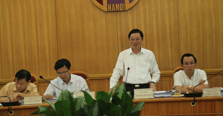 Chủ tịch UBND TP Nguyễn Thế Thảo phát biểu tại cuộc họp