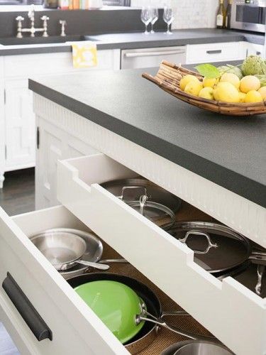 Tủ ngăn kéo có khả năng lưu trữ hoàn hảo trong nhà bếp.