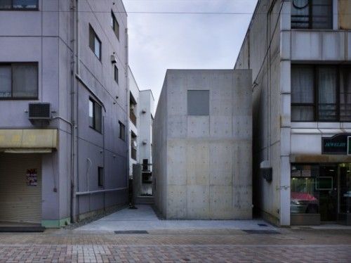 House in Hiro / Suppose Design Office. Image © Toshiyuki Yano