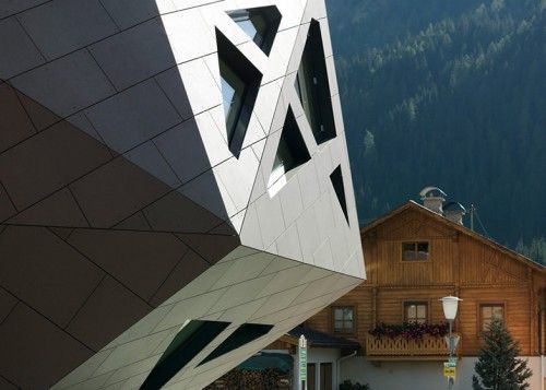 dezeen_Community-Center-in-Tyrol-by-Machn-Architekten_ss_8