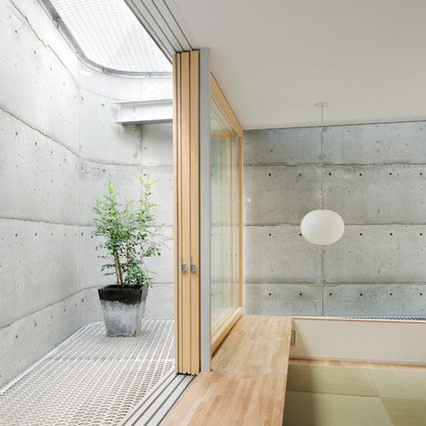 dzn_House-in-Minamimachi3-by-Suppose-Design-Office-11