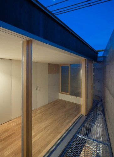 dzn_House-in-Minamimachi3-by-Suppose-Design-Office-18