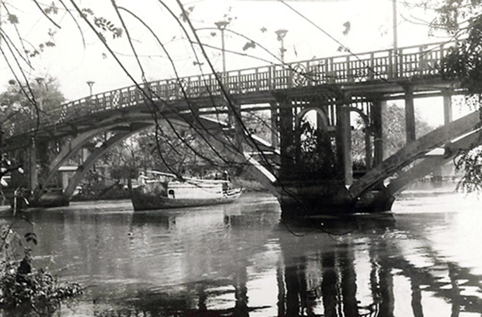 Cầu Thị Nghè năm 1927. Ảnh tư liệu.