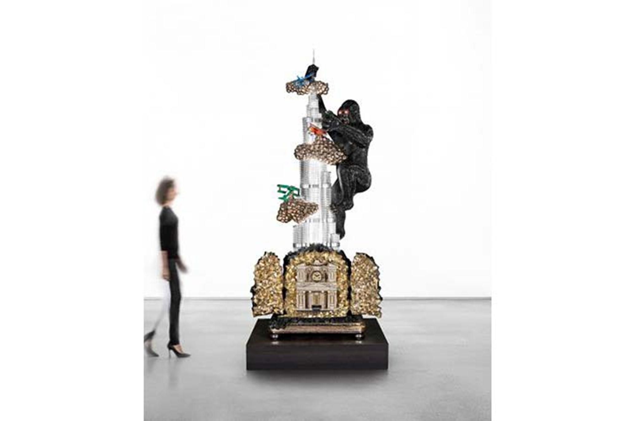 Tại Design Miami/Basel, người ta trưng bày một tác phẩm mới trong series này mang tên “Chiếc bàn xe lửa cán”. 