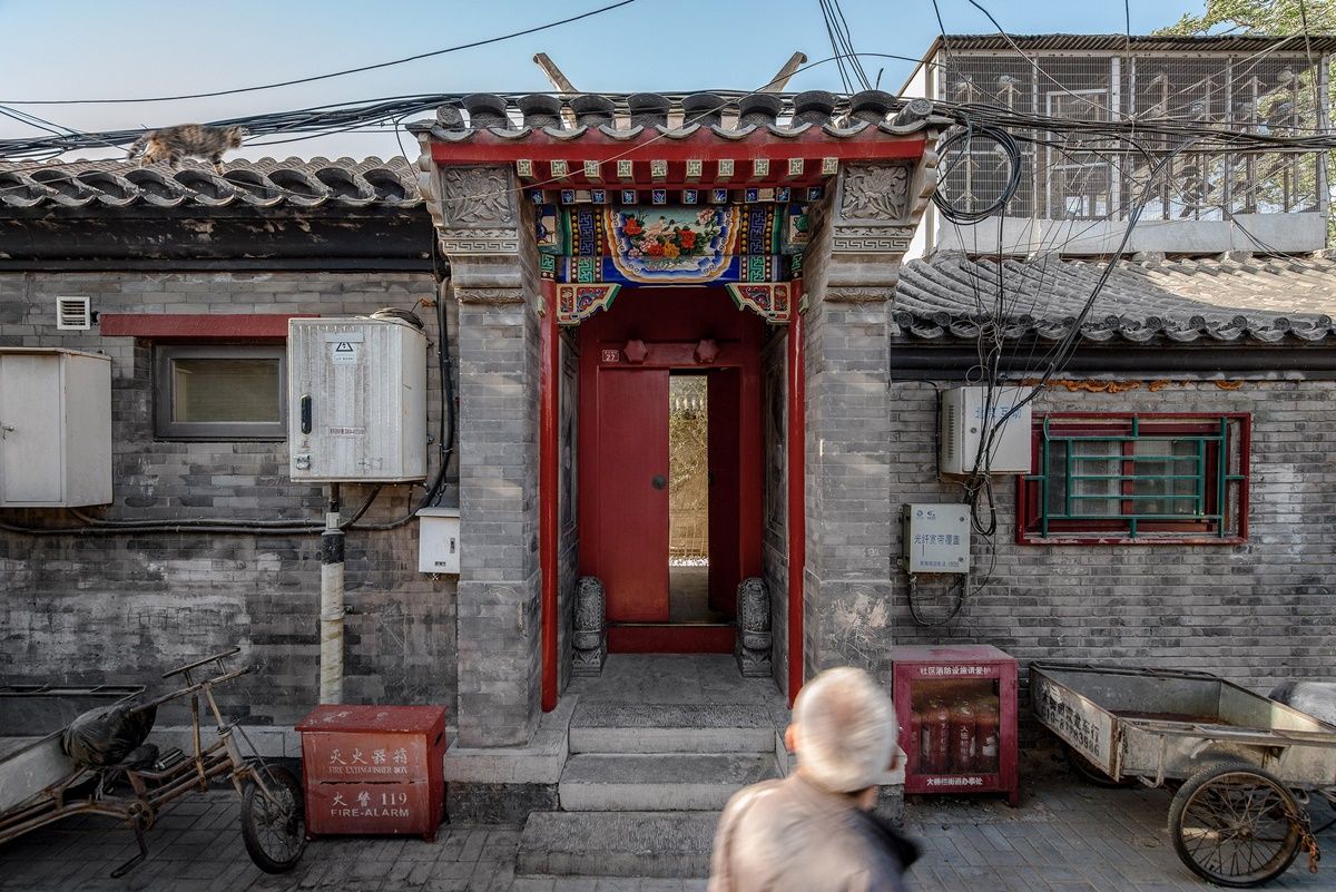 twisting courtyard arch studio architecture residential beijing china dezeen 2364 col 0