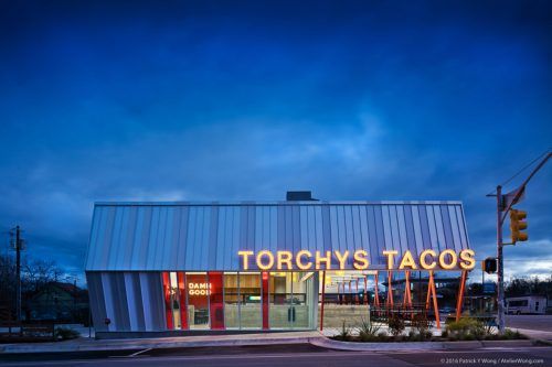 Nhà hàng Taco Torchy’s Tacos 7