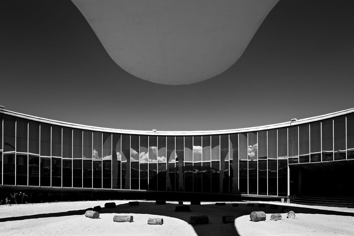 Oscar Niemeyer qua lăng kính của Haruo Mikami 13 1