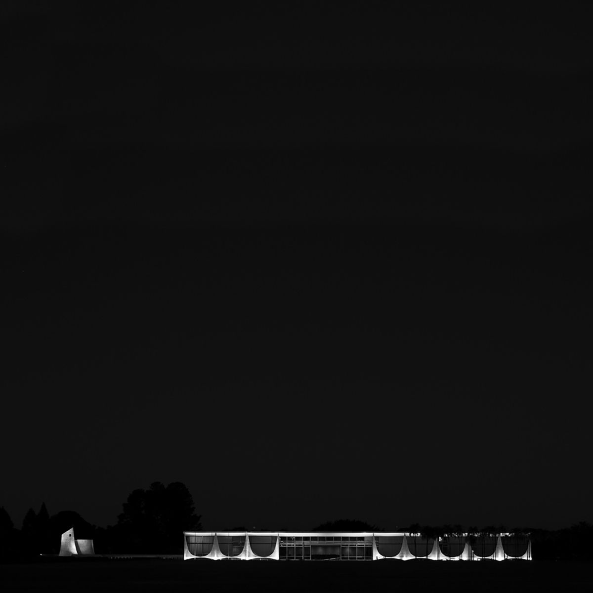 Oscar Niemeyer qua lăng kính của Haruo Mikami 24 1