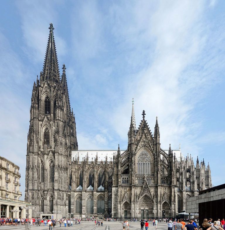 kienviet 9 nhà thờ Gothic nổi tiếng nhất thế giới 4