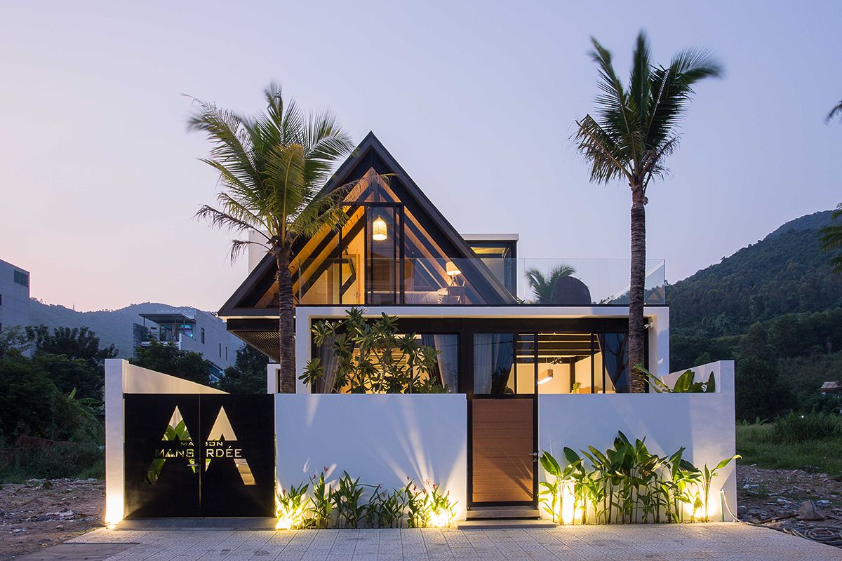 Maison Mansardée - Villa bằng thép dưới chân núi Sơn Trà | 85 Design