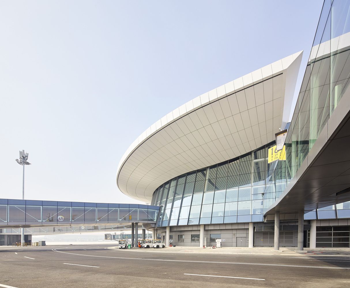Cảng hàng không, Zaha Hadid