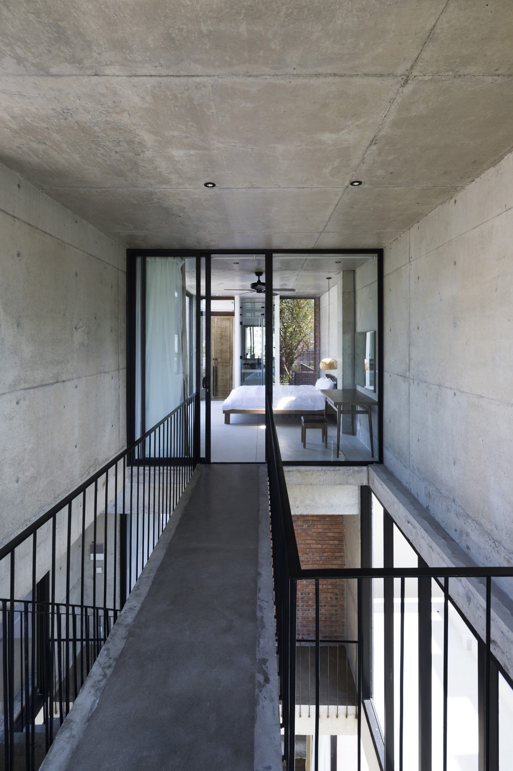 0813 scaled - The Concrete House 01 / Ho Khue Architects: Ngôi nhà 4 tầng với diện tích lô 5m x 16m