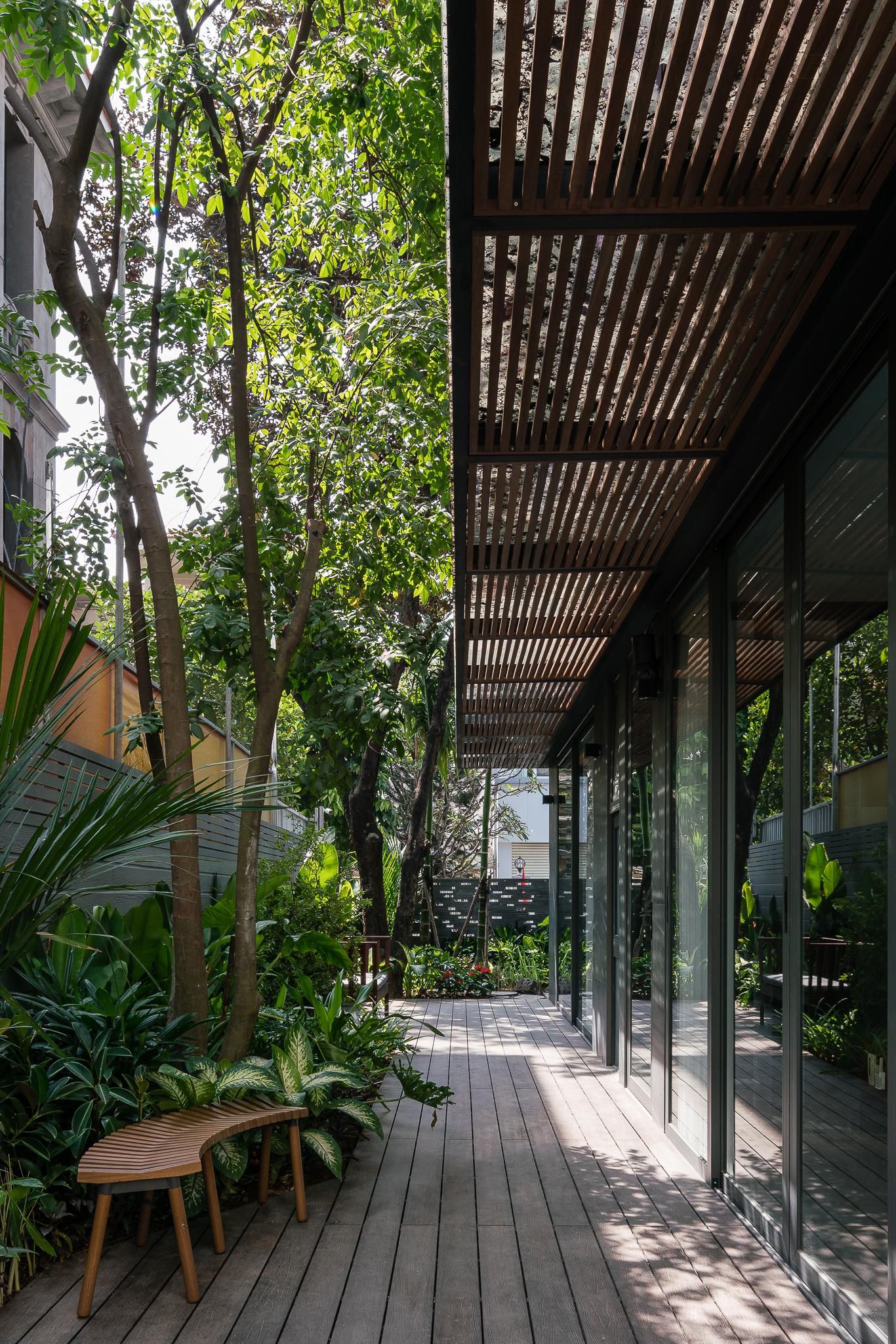 Canopy Villa - Ngôi biệt thự của những mái hiên | VACO Design
