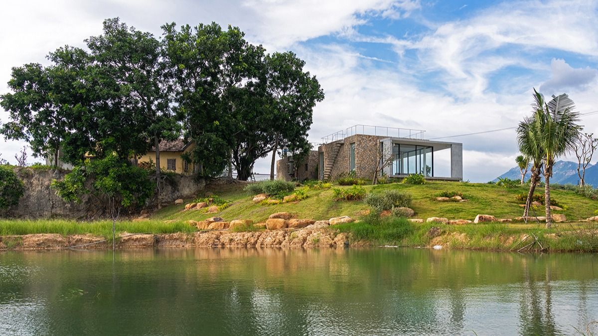 IDEE architects | Cam Hải house - Nhà trên đồi đá