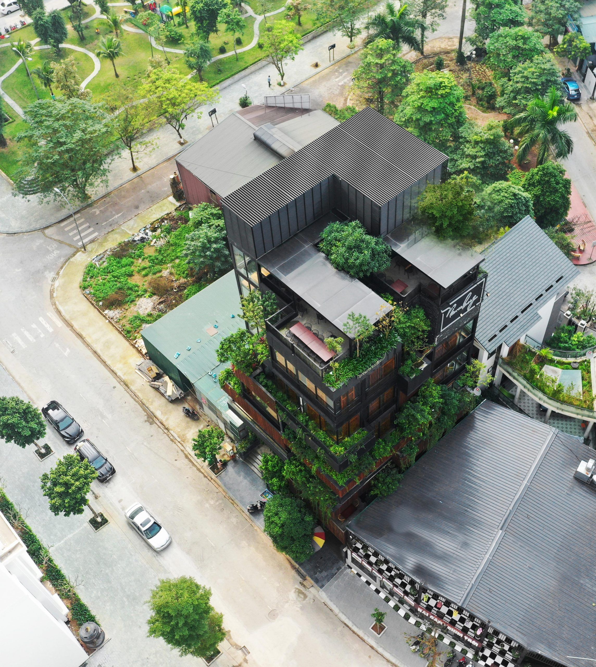 1 1 scaled - NamLong Restaurant | HML-architecture