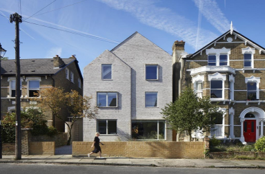 Táo bạo với thiết kế “nhà trong nhà” - phương pháp cải tạo không gian sống cho người thu nhập thấp ở Anh