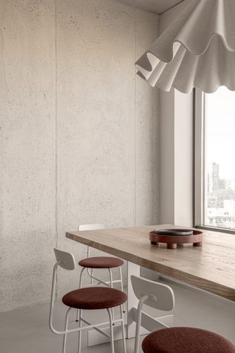 Blue Terracotta Apartment – Nhà xuyên tâm với không gian sống hiện đại, tiện dụng