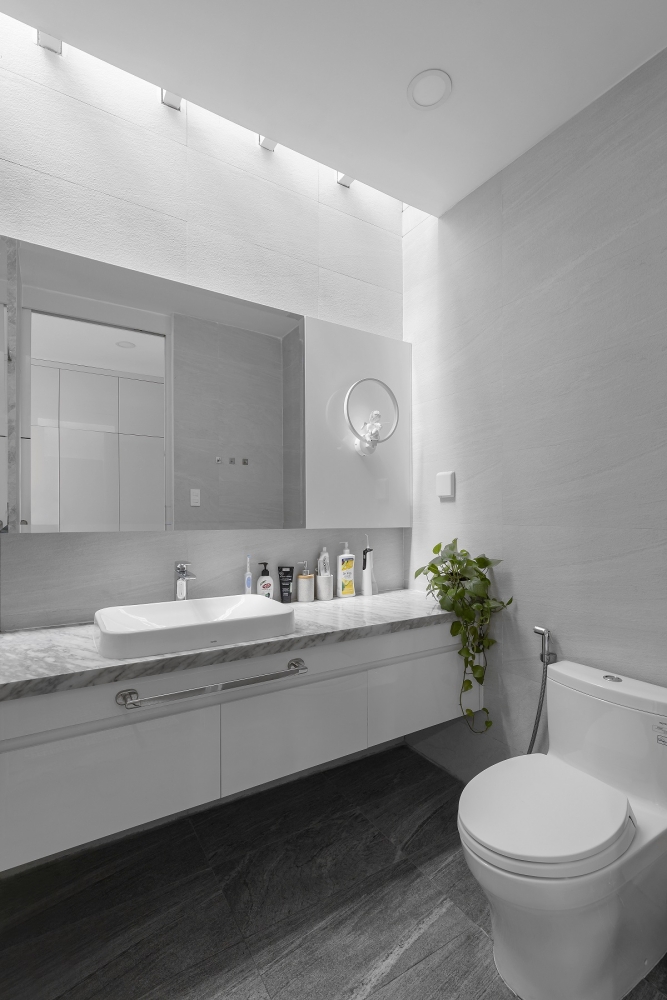 12.-Bathroom-3-1000x1000.jpg