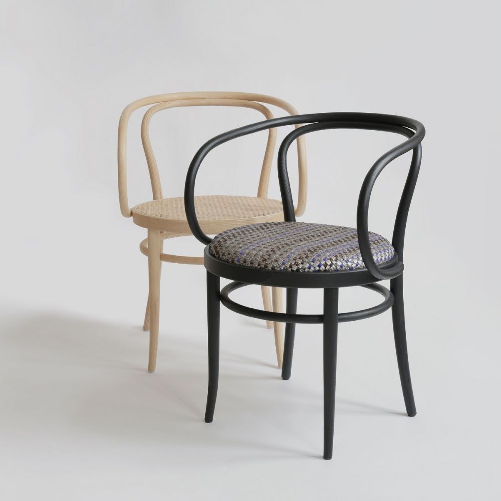 Thonet-Bolon-209-chair-experiment_dezeen_08-1000x1000.jpg