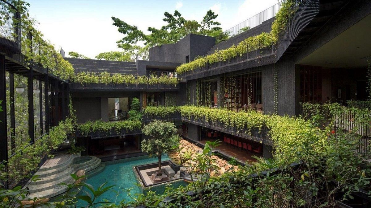 courtyard living contemporary houses asia pacific charmaine chan dezeen 2364 hero 4 1536x864 1