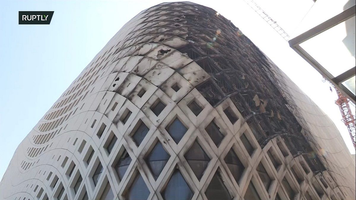 Công trình của KTS Zaha Hadid đang thi công bất ngờ bốc cháy dữ dội