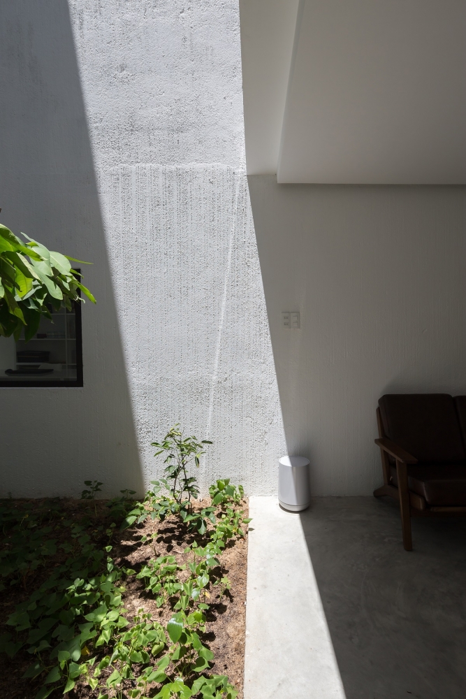 2.2.2 1 1000x1000 - Nh&agrave; Mệ Loan - Khoảng trời đ&oacute;n nắng trong ng&otilde; nhỏ | H-H Studio