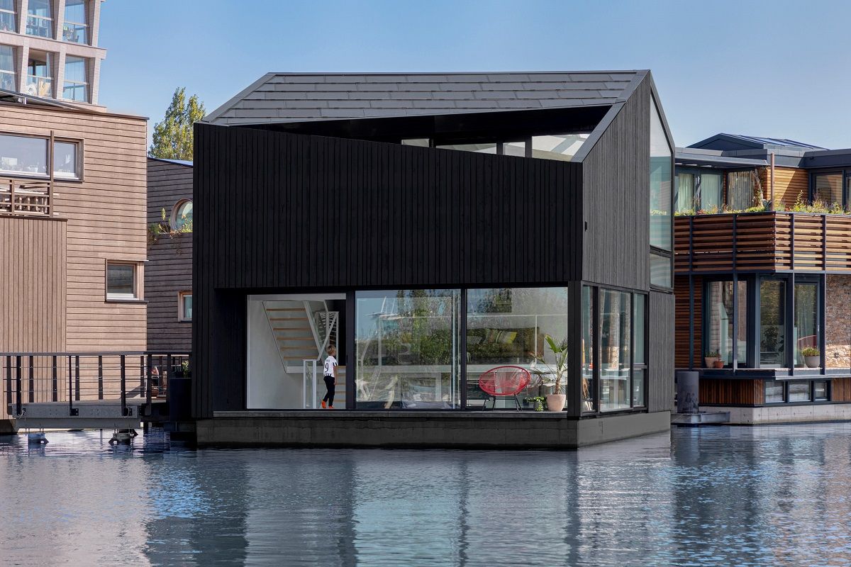 floating home i29 amsterdam architecture residential dezeen 2364 col 15