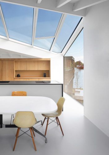 floating home i29 amsterdam architecture residential dezeen 2364 col 34 scaled 1
