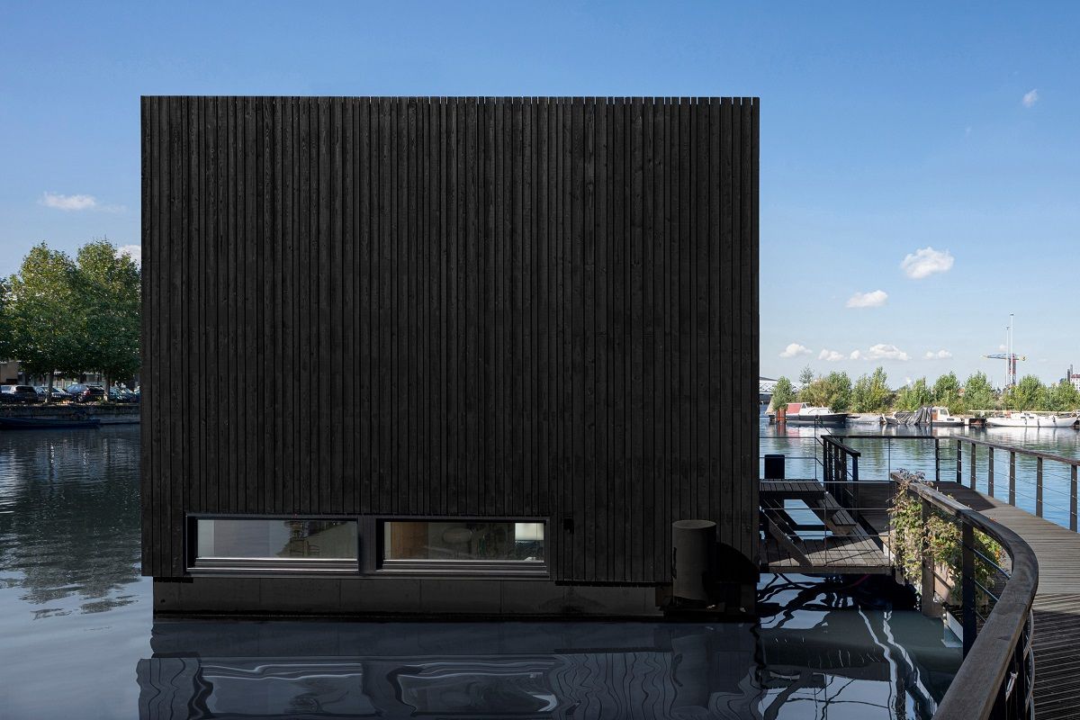 floating home i29 amsterdam architecture residential dezeen 2364 col 5