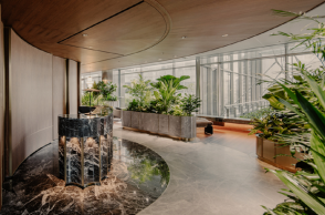 Ấn tượng với văn phòng phủ kín cây xanh của Citibank tại Singapore