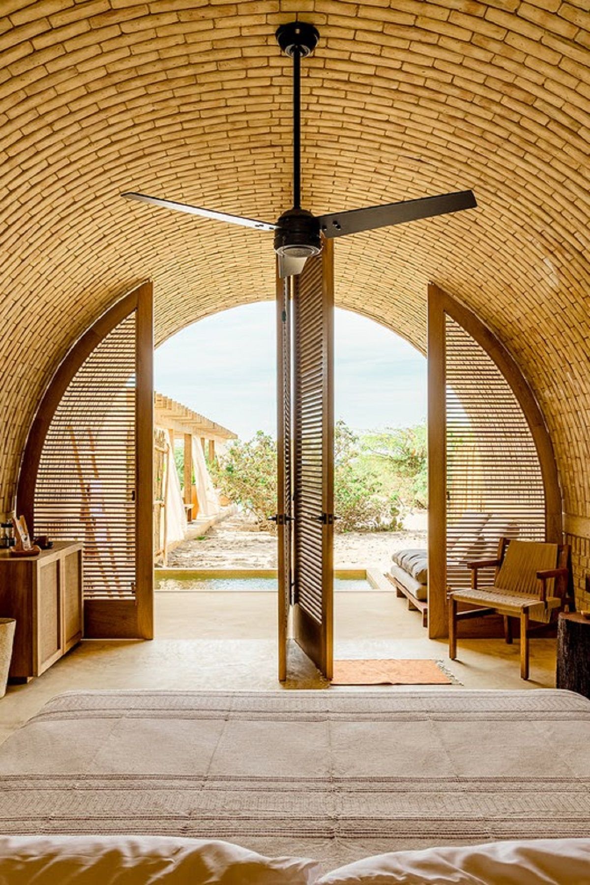 Khu nghỉ dưỡng nhìn ra bờ biển Thái Bình Dương | Taller de Arquitectura X / Alberto Kalach