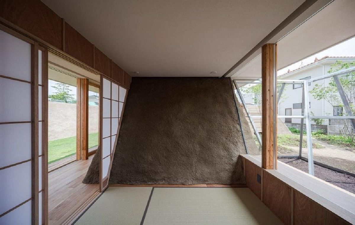 Soil House: Ngôi nhà với những ký ức về thiên tai ở Nhật Bản | ADX