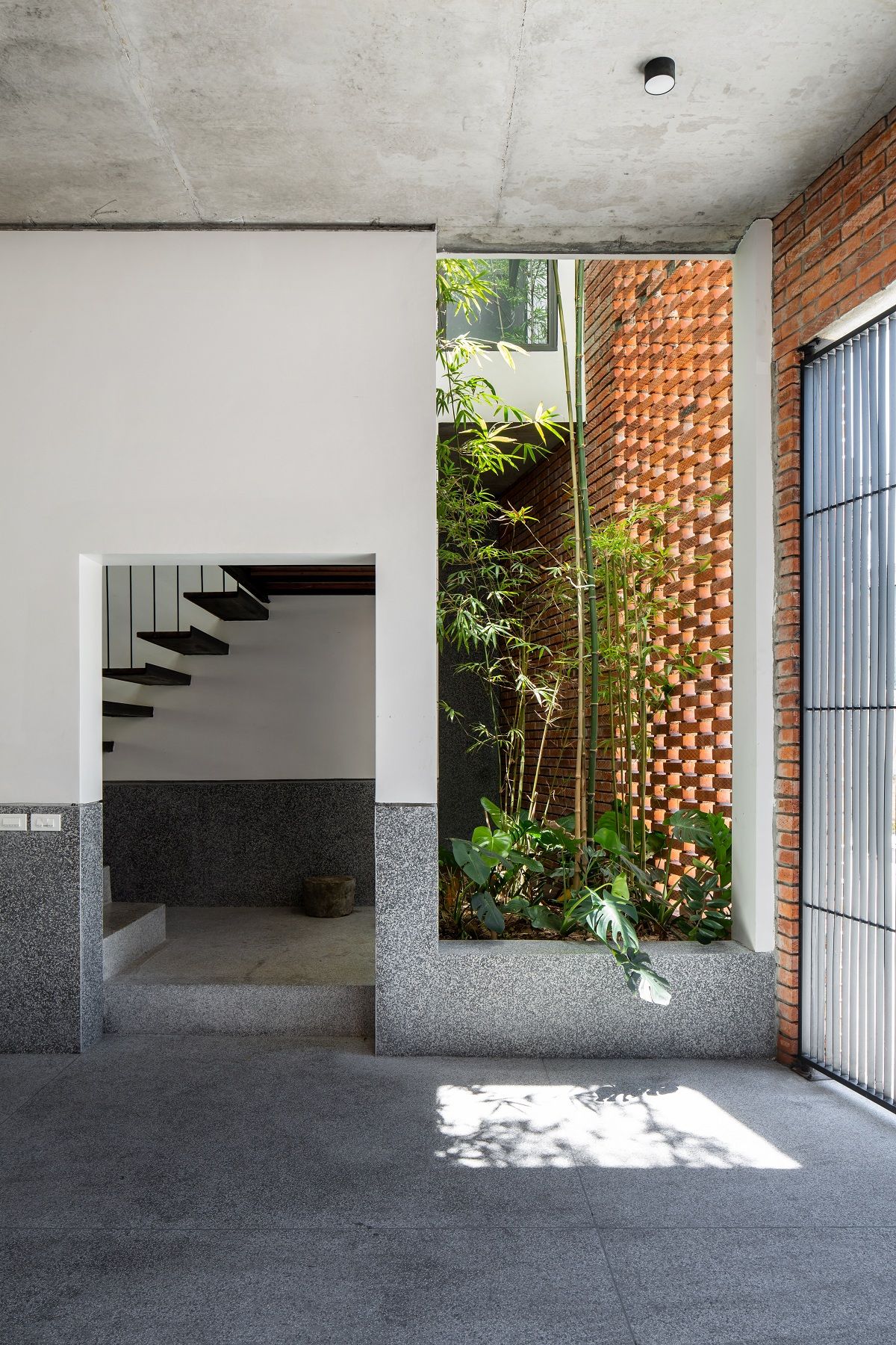 The Tiamo House  - Căn nhà “hướng nội” | DOM architect Studio