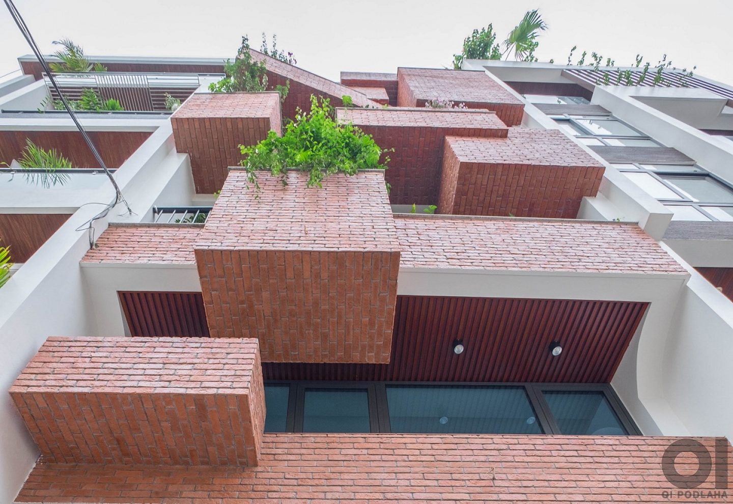 kienviet boxs house mat tien la mat voi nhung khoi hop ngau hung 6 1440x990 - Boxs House - Mặt tiền lạ mắt với những khối hộp ngẫu hứng