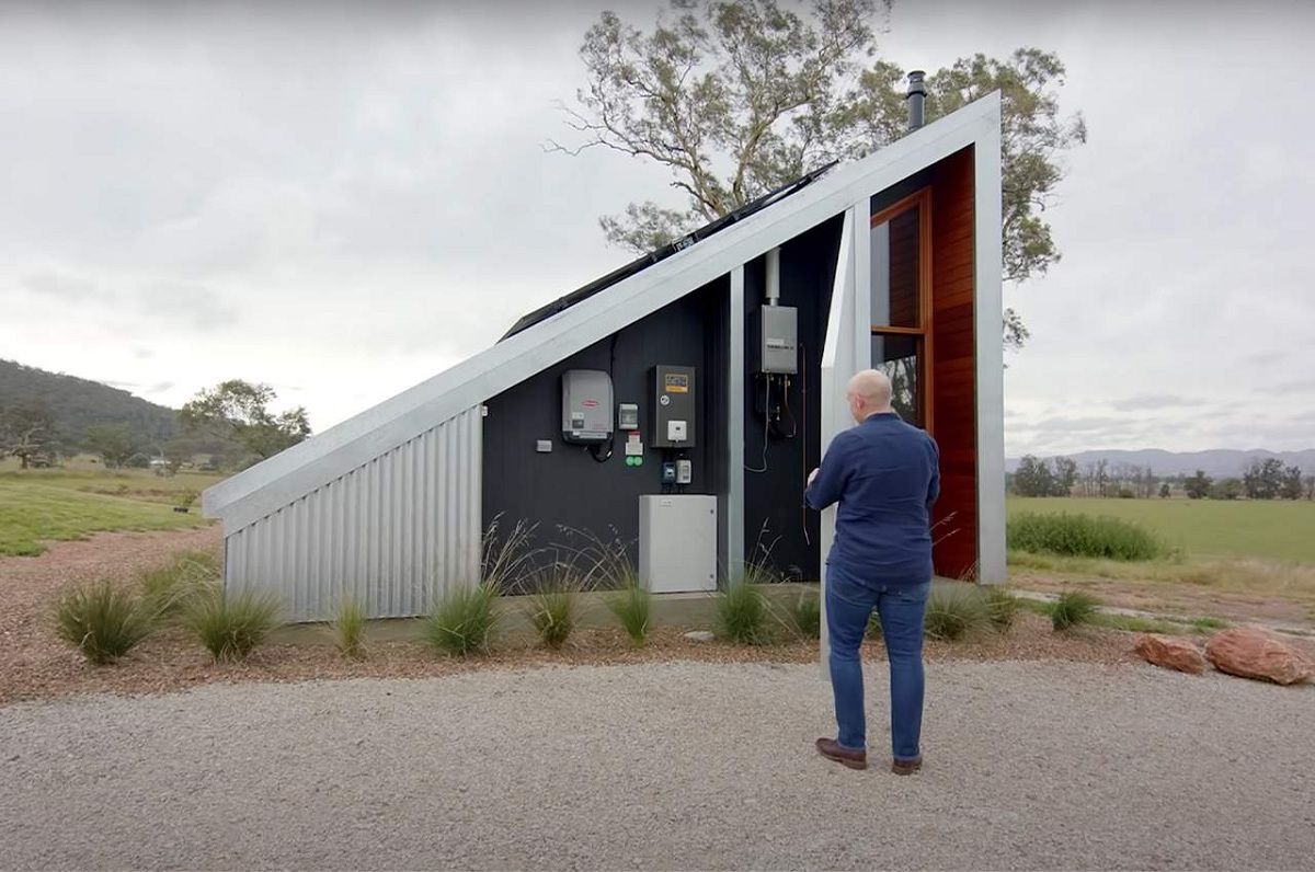 Căn nhà 40m2 sử dụng vật liệu tái chế và pin mặt trời