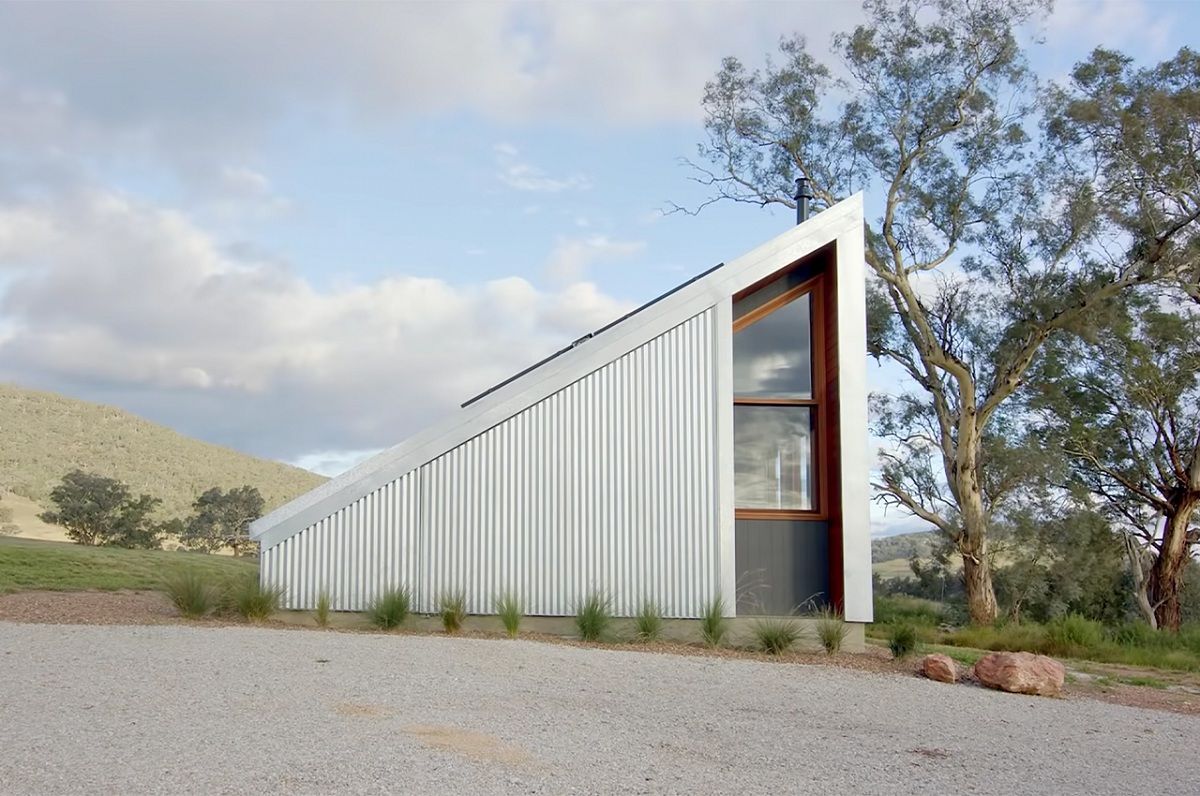 Căn nhà 40m2 sử dụng vật liệu tái chế và pin mặt trời