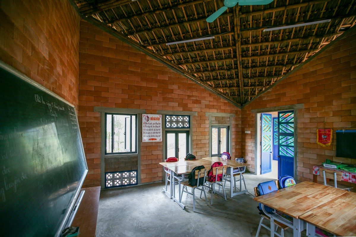 Điểm trường Đao - Từ vách gỗ, vải bạt đến lớp học kiên cố thân thiện môi trường | 1+1>2 Architects