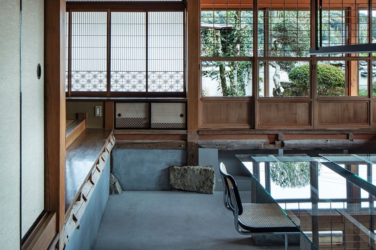 Biến ngôi nhà Nhật Bản truyền thống thành văn phòng làm việc hiện đại 