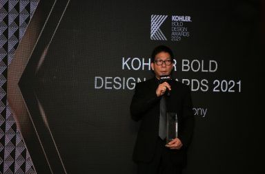 KTS Lê Trương nhận giải "Visionaries - Influencer" tại Lễ trao giải KBDA 2021